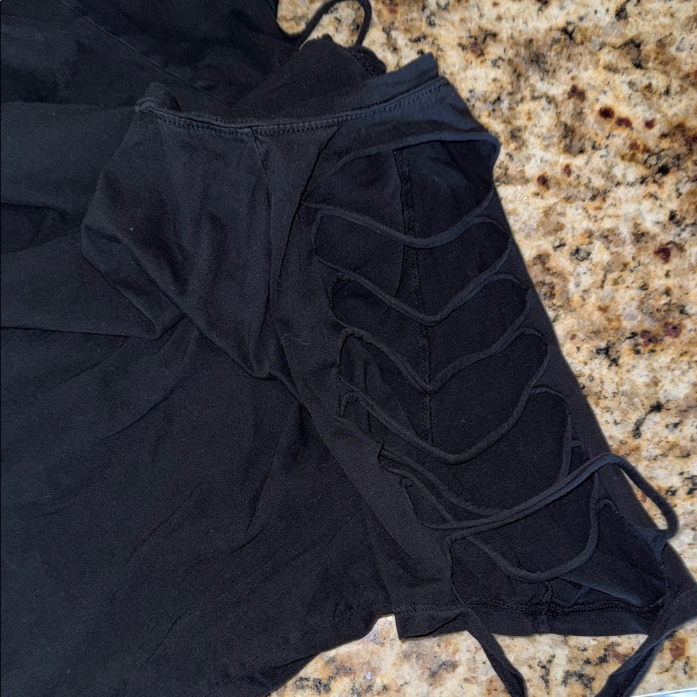 Elegant Black Women's Torrid Top 2 - Picture 4 of 4